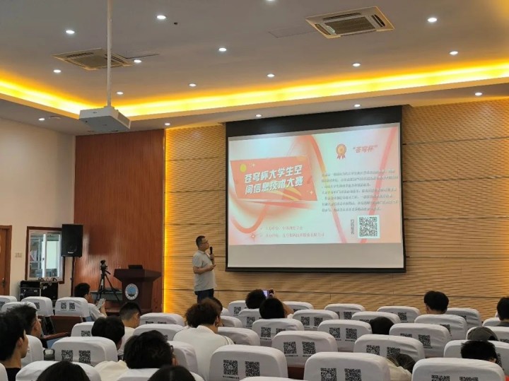 “KQGIS校園行”武漢站圓滿落幕：持續(xù)推進(jìn)校企合作，培育國產(chǎn)GIS人才